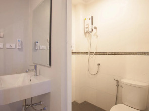 Nature Pine Residence