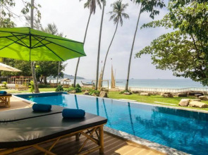 Anyavee Krabi Beach Resort