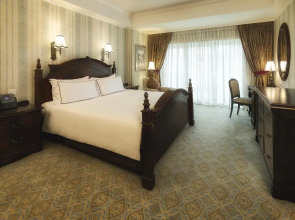 Hong Kong Disneyland Hotel