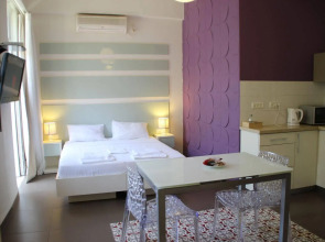 1926 Designed Apartments Hotel