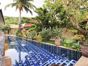 Ban Elephant Blanc Bungalow