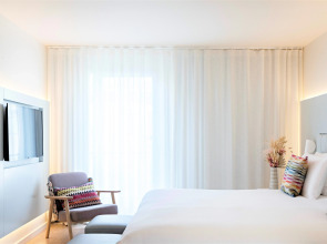 Croisette Beach Hotel Cannes - MGallery Collection