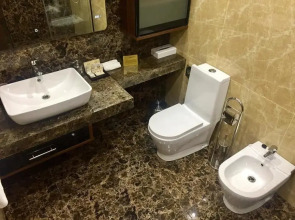 Отель Alana Royal