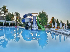 Saturn Palace Resort 