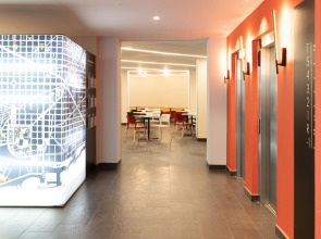 Отель Ciutat de Barcelona