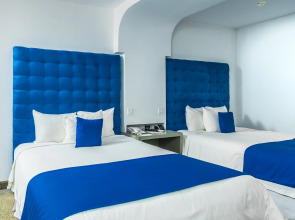 Riande Aeropuerto Hotel & Casino