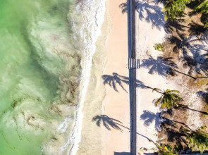 Shanuo Beach Bungalows