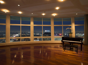 Loews Hollywood Hotel