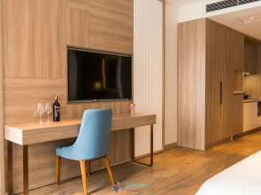 A La Carte Ha Long Bay Apartment Managed by Anstay Residence