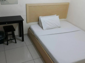 OYO 301 River Inn Hotel