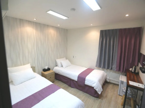 Must Stay Hotel Myeongdong