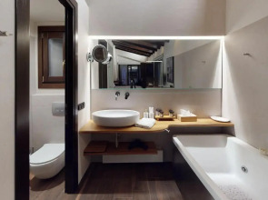 Valeni Boutique Hotel