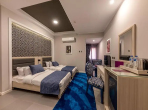 Royal Day Plaza Hotel