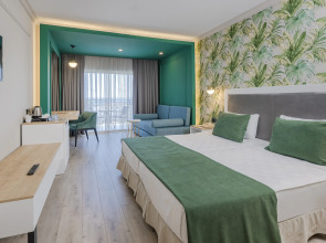 Отель L'Oceanica Beach Resort All Inclusive