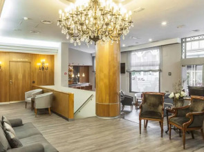 Catalonia Excelsior Hotel