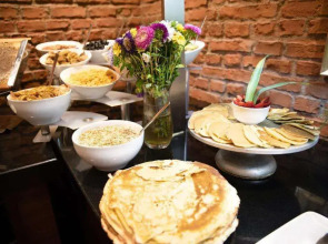 Grand Aras Hotel & Suites