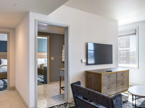 The Yorktowne Hotel, Tapestry Collection by Hilton