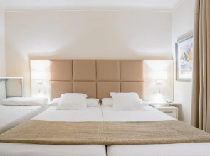 Hotel Pirineo Figueres by Pierre and Vacances