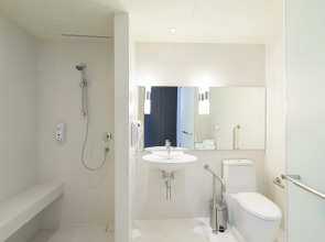 Holiday Inn Express Bangkok Siam by IHG