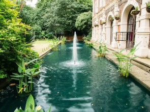 Safestay London Kensington Holland Park