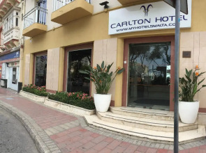 Carlton Hotel