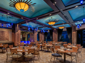 Radisson Blu Plaza Delhi Airport