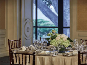 Fairmont Miramar Hotel