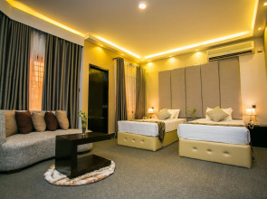 Hotel Tropical Daisy