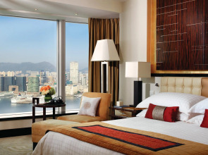 Four Seasons Hotel Hong Kong