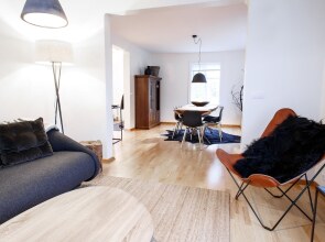 Akureyri Central House