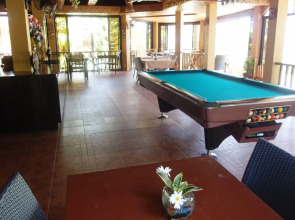 Anda White Beach Resort