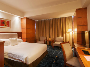 Gloria Plaza Hotel Kangqiao Shanghai