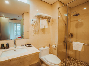 Thang Long Opera Hotel