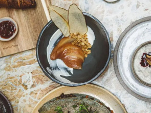 Hoy Paris - Home of YOGA