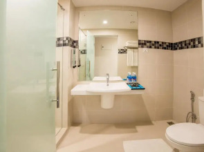 Fairway Colombo - Sri Lanka's First Hotel With Robot Technology