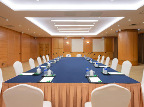 Holiday Inn Shanghai Pudong by IHG