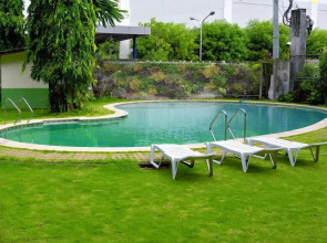 Days Hotel by Wyndham Batangas