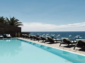 Tiara Miramar Beach Resort