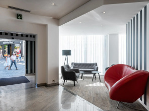 Aris Grand-Place Hotel