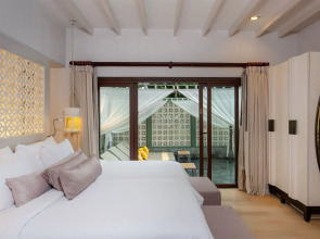 Отель The Shore at Katathani