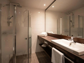 Hampshire Delft Centre