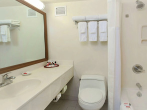 Ramada Plaza by Wyndham Waikiki