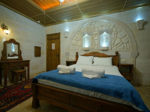 ShoeString Stone House