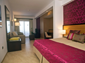 Occidental Roca Negra – Adults Only