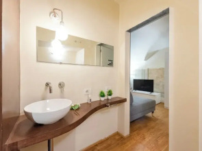 Genova Studio in San Lorenzo