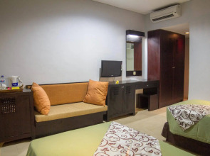 Fourteen Roses Beach Hotel