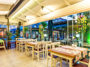 Saint George Hotel & Medical Spa