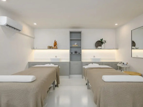 San Lameer Villa Rentals 2537