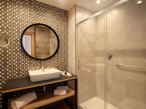 Catalonia Excelsior Hotel