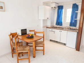 Apartamentos Sol Romántica by DOT Suites